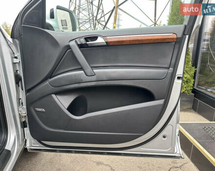 Сірий Ауді Ку 7, об'ємом двигуна 2.97 л та пробігом 320 тис. км за 19700 $, фото 26 на Automoto.ua