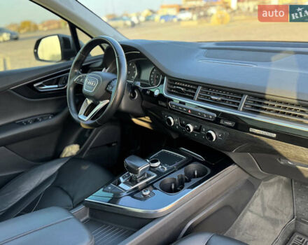Сірий Ауді Ку 7, об'ємом двигуна 3 л та пробігом 177 тис. км за 22999 $, фото 15 на Automoto.ua