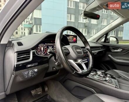 Серый Ауди Ку 7, объемом двигателя 3 л и пробегом 415 тыс. км за 24999 $, фото 39 на Automoto.ua