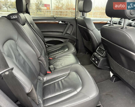 Сірий Ауді Ку 7, об'ємом двигуна 0 л та пробігом 195 тис. км за 15900 $, фото 26 на Automoto.ua