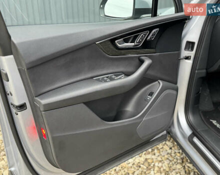 Сірий Ауді Ку 7, об'ємом двигуна 3 л та пробігом 138 тис. км за 22950 $, фото 21 на Automoto.ua