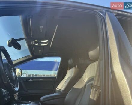 Сірий Ауді Ку 7, об'ємом двигуна 3 л та пробігом 230 тис. км за 17000 $, фото 13 на Automoto.ua