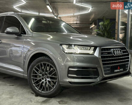 Серый Ауди Ку 7, объемом двигателя 3 л и пробегом 152 тыс. км за 29900 $, фото 3 на Automoto.ua