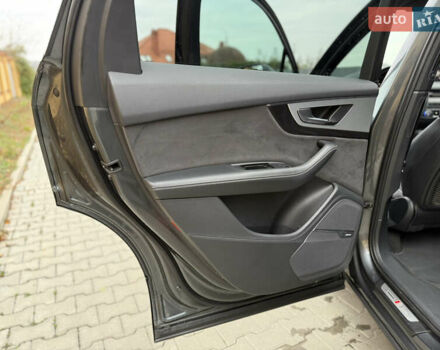 Сірий Ауді Ку 7, об'ємом двигуна 2.97 л та пробігом 246 тис. км за 33500 $, фото 40 на Automoto.ua