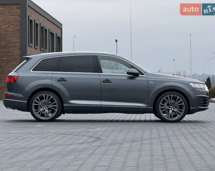 Сірий Ауді Ку 7, об'ємом двигуна 3 л та пробігом 291 тис. км за 35500 $, фото 5 на Automoto.ua