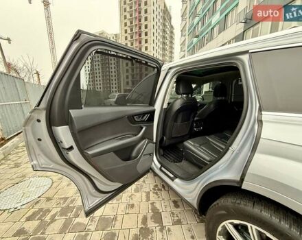 Серый Ауди Ку 7, объемом двигателя 3 л и пробегом 415 тыс. км за 24999 $, фото 74 на Automoto.ua