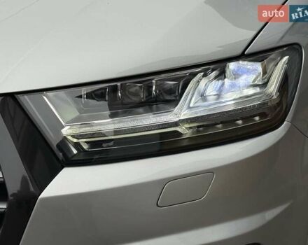 Сірий Ауді Ку 7, об'ємом двигуна 3 л та пробігом 180 тис. км за 26500 $, фото 8 на Automoto.ua