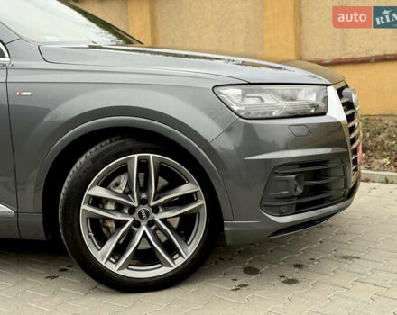 Сірий Ауді Ку 7, об'ємом двигуна 2.97 л та пробігом 246 тис. км за 33500 $, фото 4 на Automoto.ua