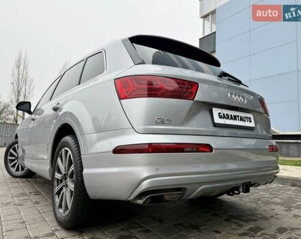 Серый Ауди Ку 7, объемом двигателя 3 л и пробегом 415 тыс. км за 24999 $, фото 31 на Automoto.ua