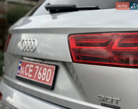 Сірий Ауді Ку 7, об'ємом двигуна 3 л та пробігом 138 тис. км за 23499 $, фото 56 на Automoto.ua