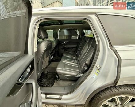 Серый Ауди Ку 7, объемом двигателя 3 л и пробегом 415 тыс. км за 24999 $, фото 81 на Automoto.ua