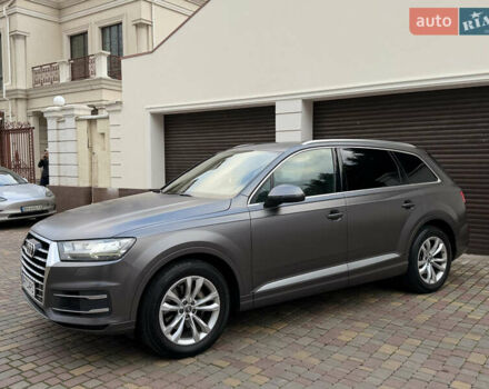 Серый Ауди Ку 7, объемом двигателя 3 л и пробегом 250 тыс. км за 25900 $, фото 5 на Automoto.ua