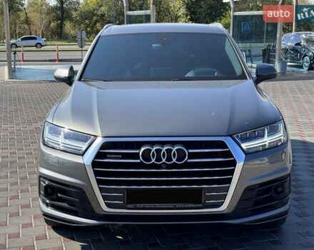 Сірий Ауді Ку 7, об'ємом двигуна 3 л та пробігом 252 тис. км за 37800 $, фото 4 на Automoto.ua