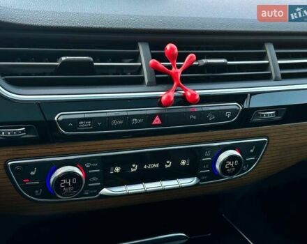 Сірий Ауді Ку 7, об'ємом двигуна 3 л та пробігом 160 тис. км за 32999 $, фото 40 на Automoto.ua