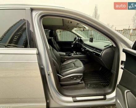 Серый Ауди Ку 7, объемом двигателя 3 л и пробегом 415 тыс. км за 24999 $, фото 54 на Automoto.ua