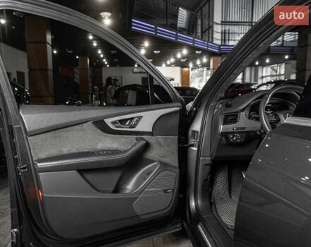 Ауді Ку 7 2015 у Одесі на Automoto.ua Сірий Ауді Ку 7, об'ємом двигуна 2.97 л та пробігом 142 тис. км за 32900 $, фото 5 на Automoto.ua