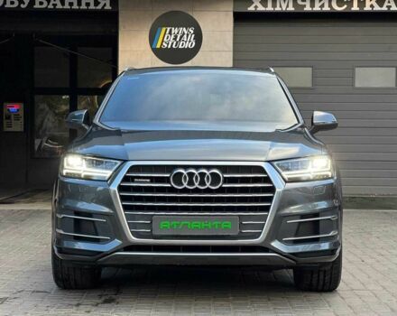 Серый Ауди Ку 7, объемом двигателя 3 л и пробегом 135 тыс. км за 29900 $, фото 2 на Automoto.ua