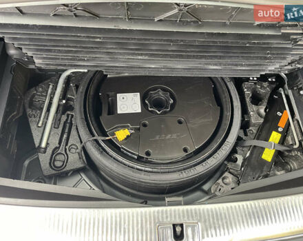 Серый Ауди Ку 7, объемом двигателя 3 л и пробегом 181 тыс. км за 19200 $, фото 9 на Automoto.ua