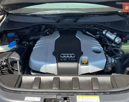 Серый Ауди Ку 7, объемом двигателя 3 л и пробегом 146 тыс. км за 5400 $, фото 5 на Automoto.ua