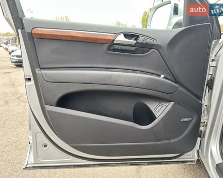 Сірий Ауді Ку 7, об'ємом двигуна 2.97 л та пробігом 320 тис. км за 19700 $, фото 15 на Automoto.ua