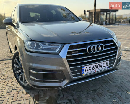 Сірий Ауді Ку 7, об'ємом двигуна 3 л та пробігом 177 тис. км за 22999 $, фото 1 на Automoto.ua