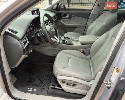 Сірий Ауді Ку 7, об'ємом двигуна 3 л та пробігом 180 тис. км за 26500 $, фото 35 на Automoto.ua