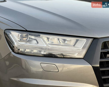 Серый Ауди Ку 7, объемом двигателя 3 л и пробегом 257 тыс. км за 35000 $, фото 12 на Automoto.ua