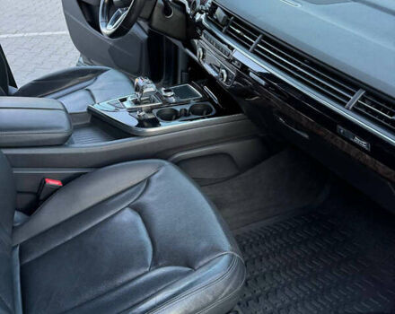 Серый Ауди Ку 7, объемом двигателя 3 л и пробегом 212 тыс. км за 25000 $, фото 33 на Automoto.ua