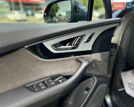 Серый Ауди Ку 7, объемом двигателя 3 л и пробегом 160 тыс. км за 40000 $, фото 6 на Automoto.ua