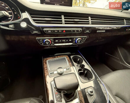 Серый Ауди Ку 7, объемом двигателя 3 л и пробегом 224 тыс. км за 23900 $, фото 32 на Automoto.ua