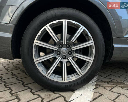 Серый Ауди Ку 7, объемом двигателя 3 л и пробегом 160 тыс. км за 40000 $, фото 3 на Automoto.ua