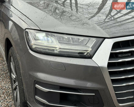 Серый Ауди Ку 7, объемом двигателя 3 л и пробегом 186 тыс. км за 22400 $, фото 33 на Automoto.ua