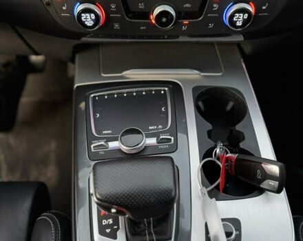 Серый Ауди Ку 7, объемом двигателя 3 л и пробегом 257 тыс. км за 35000 $, фото 23 на Automoto.ua