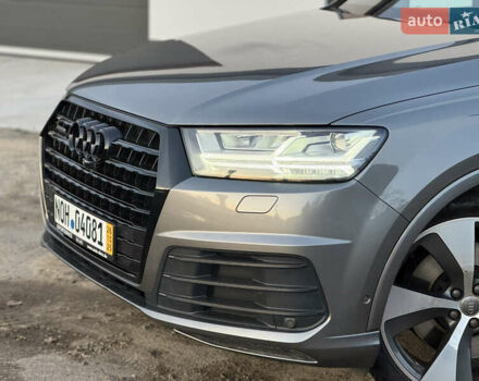 Серый Ауди Ку 7, объемом двигателя 3 л и пробегом 257 тыс. км за 35000 $, фото 8 на Automoto.ua