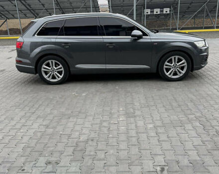 Серый Ауди Ку 7, объемом двигателя 2.97 л и пробегом 260 тыс. км за 35000 $, фото 1 на Automoto.ua