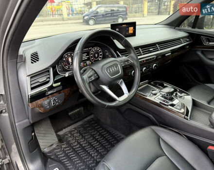 Серый Ауди Ку 7, объемом двигателя 3 л и пробегом 165 тыс. км за 24700 $, фото 36 на Automoto.ua