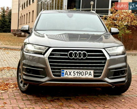 Серый Ауди Ку 7, объемом двигателя 3 л и пробегом 224 тыс. км за 23900 $, фото 2 на Automoto.ua