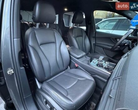 Сірий Ауді Ку 7, об'ємом двигуна 3 л та пробігом 216 тис. км за 21900 $, фото 34 на Automoto.ua