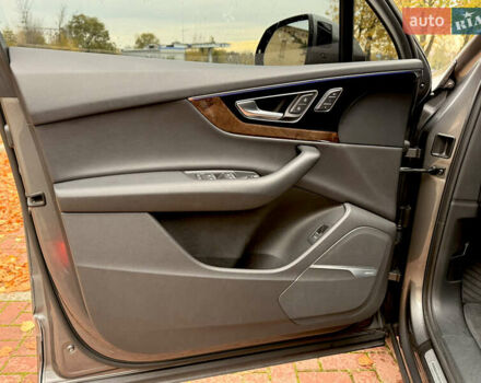 Серый Ауди Ку 7, объемом двигателя 3 л и пробегом 224 тыс. км за 23900 $, фото 27 на Automoto.ua