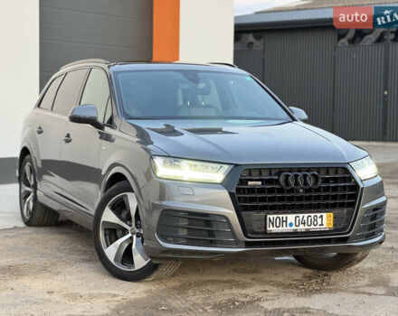 Серый Ауди Ку 7, объемом двигателя 3 л и пробегом 257 тыс. км за 35000 $, фото 2 на Automoto.ua