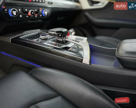 Серый Ауди Ку 7, объемом двигателя 3 л и пробегом 257 тыс. км за 35000 $, фото 27 на Automoto.ua