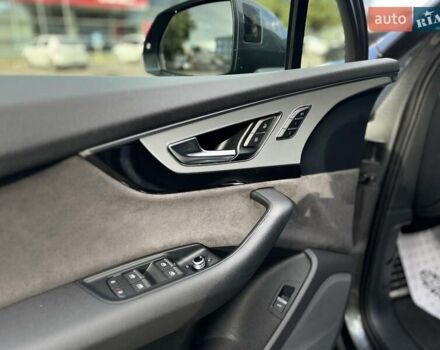 Ауди Ку 7 2016 в Луцке на Automoto.ua Серый Ауди Ку 7, объемом двигателя 2.97 л и пробегом 157 тыс. км за 42500 $, фото 16 на Automoto.ua