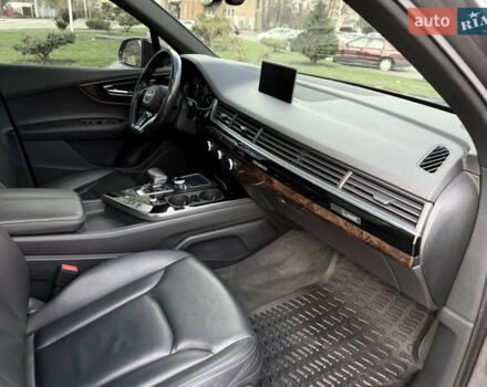 Серый Ауди Ку 7, объемом двигателя 3 л и пробегом 165 тыс. км за 24700 $, фото 39 на Automoto.ua