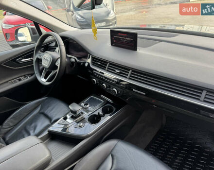 Сірий Ауді Ку 7, об'ємом двигуна 3 л та пробігом 181 тис. км за 23800 $, фото 36 на Automoto.ua