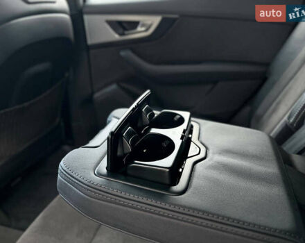 Серый Ауди Ку 7, объемом двигателя 3 л и пробегом 160 тыс. км за 40000 $, фото 23 на Automoto.ua