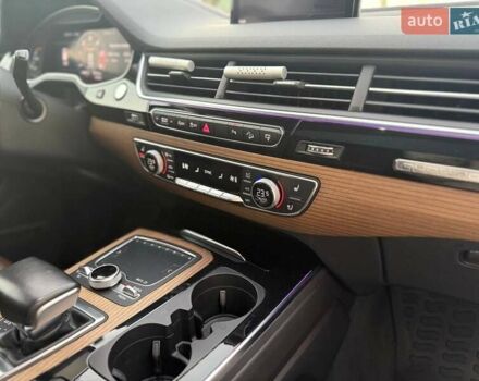 Серый Ауди Ку 7, объемом двигателя 3 л и пробегом 148 тыс. км за 30000 $, фото 25 на Automoto.ua