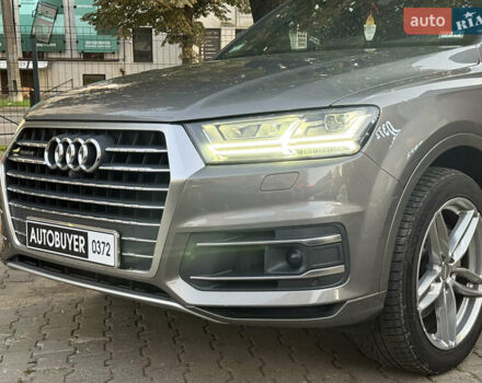 Серый Ауди Ку 7, объемом двигателя 3 л и пробегом 140 тыс. км за 25500 $, фото 5 на Automoto.ua