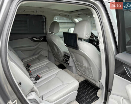 Сірий Ауді Ку 7, об'ємом двигуна 3 л та пробігом 128 тис. км за 32000 $, фото 18 на Automoto.ua