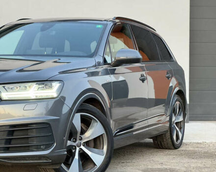 Серый Ауди Ку 7, объемом двигателя 3 л и пробегом 257 тыс. км за 35000 $, фото 5 на Automoto.ua