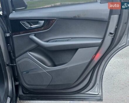 Серый Ауди Ку 7, объемом двигателя 3 л и пробегом 230 тыс. км за 23600 $, фото 27 на Automoto.ua